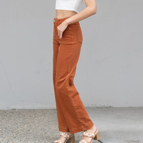 Judy Blue Full Size Feeling Special Pocket Jeans - Picture 4 of 12